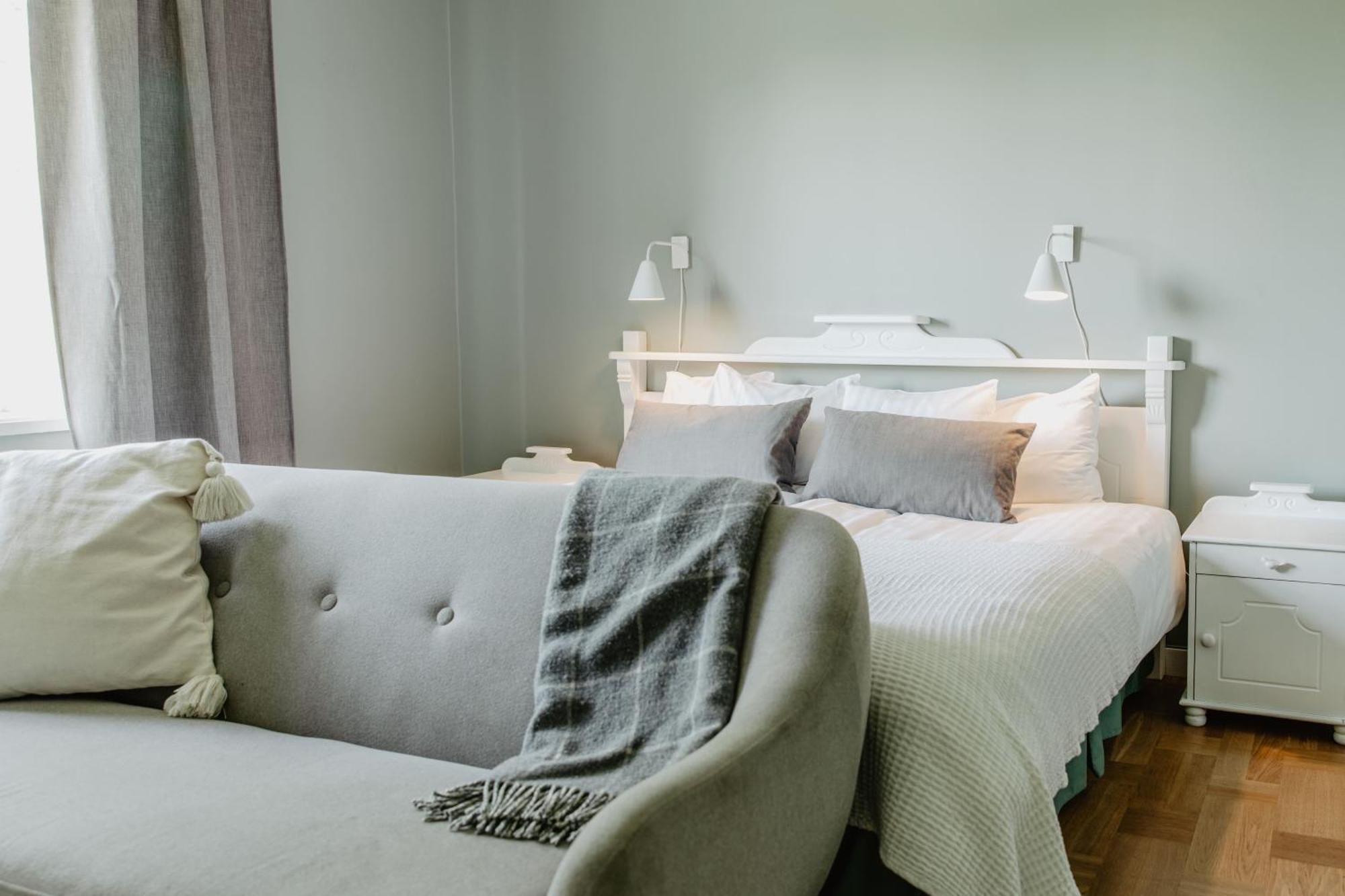 Slottsparken Motel Huskvarna Bagian luar foto